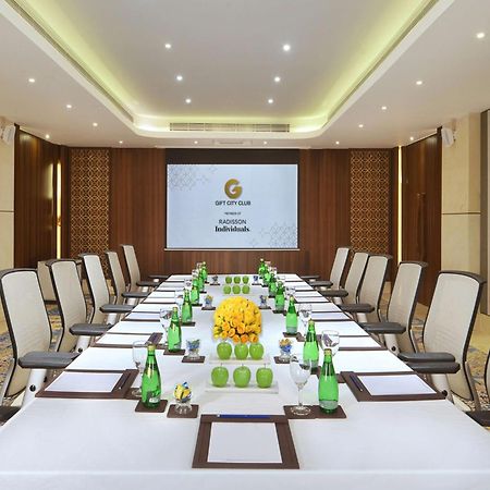 Gift City Club, A Member Of Radisson Individuals Gandhinagar Zewnętrze zdjęcie