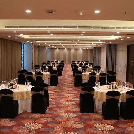 Gift City Club, A Member Of Radisson Individuals Gandhinagar Zewnętrze zdjęcie
