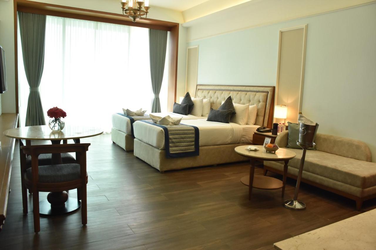 Gift City Club, A Member Of Radisson Individuals Gandhinagar Zewnętrze zdjęcie